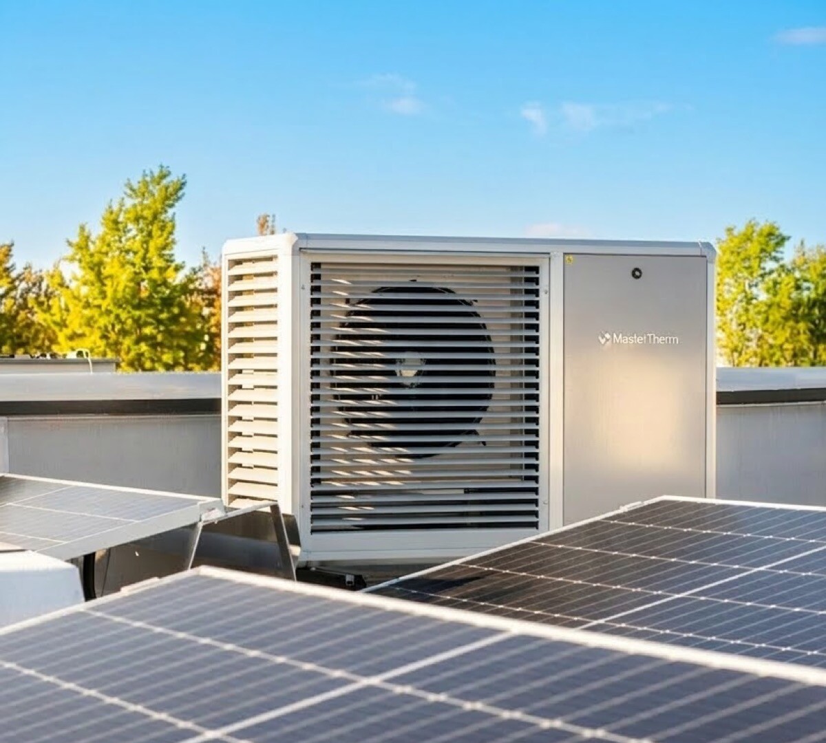 Tepelné čerpadlo a fotovoltaika na střeše